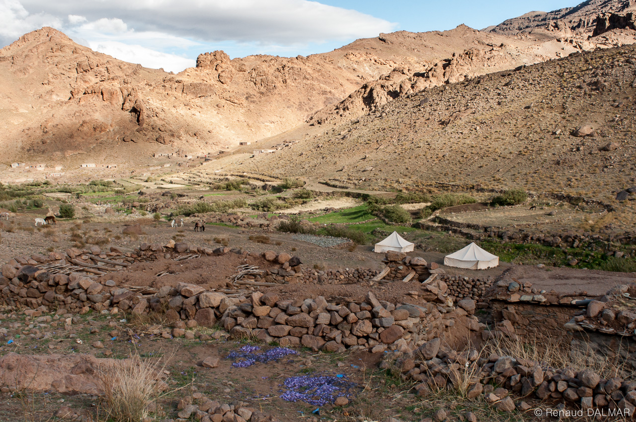 What Is a Multi-Day Bike Expedition? 2026 Guide